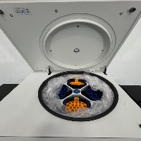 Eppendorf 5920R Refrigerated Centrifuge image 3